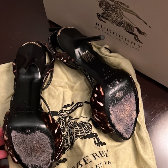 Multicolor suede Burberry high heel sandals size 39 in a very good condition - Picture 6 of 7